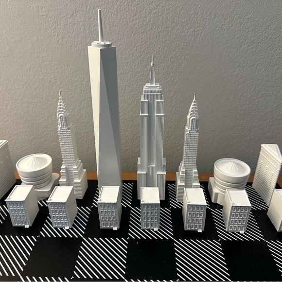 Skyline Chess (New York vs London) - Picture 6 of 9